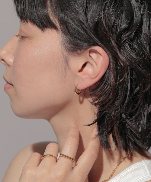 A part by（アパートバイ）の「ステンレス_ワンタッチフープピアス（ピアス（両耳用）・レディース・シルバー/ゴールド・FREE）」の12枚目の写真