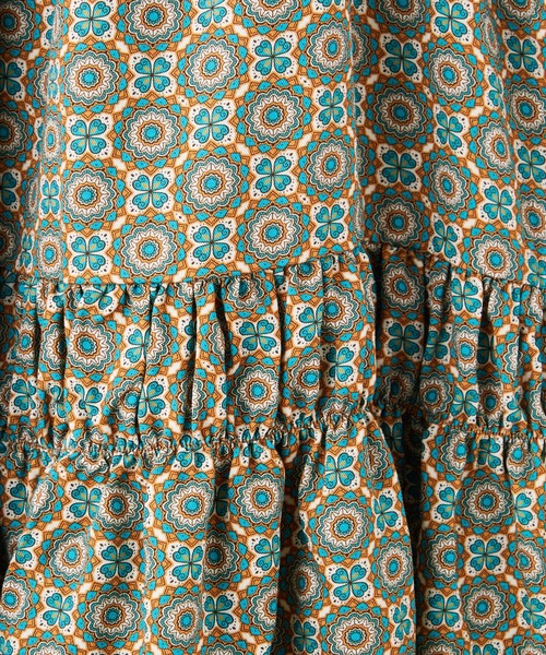 CIAOPANIC TYPY（チャオパニックティピー）の「【KIDS】バティック&ペイズリー柄レーヨンギャザーキャミワンピ（ワンピース・キッズ・オレンジ/ブルー・105/120/140/150）」の4枚目の写真