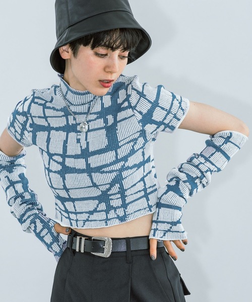 PAGEBOY（ページボーイ）の「2WAYスリーブリブTOPS（ニット/セーター・レディース・ブラック/ブラック系その他/ホワイト系その他・FREE）」の4枚目の写真