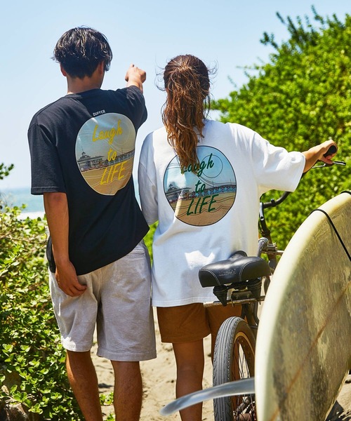 The DUFFER of ST.GEORGE(ザダファーオブセントジョージ)の「OFFSHORE × BLACK LABEL LOGO TEE:オフショア コラボ ロゴ プリントTシャツ(Tシャツ/カットソー・メンズ・ホワイト/ブラック・MEDIUM/X-LARGE/SMALL/LARGE)」の3枚目の写真