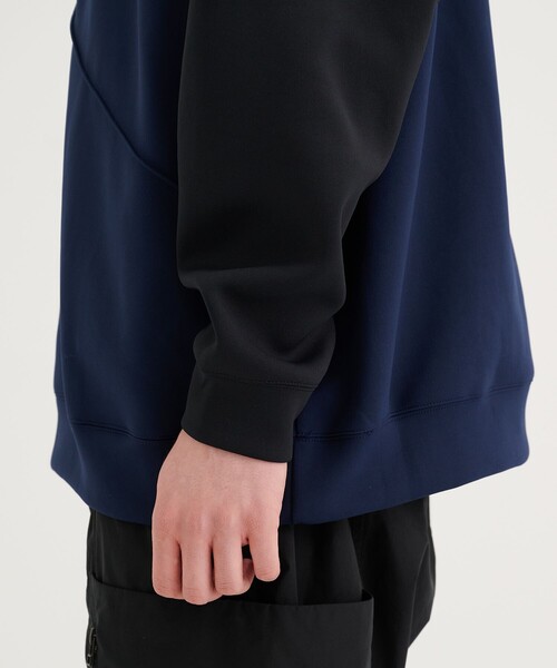 CITY TOKYO（シティトウキョウ）の「切り替えフードプルオーバー（パーカー・メンズ・ネイビー/ホワイト/ブラック・2/3/1）」の12枚目の写真