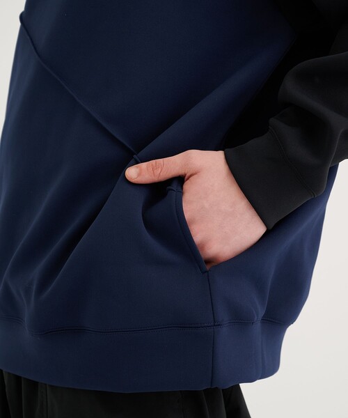 CITY TOKYO（シティトウキョウ）の「切り替えフードプルオーバー（パーカー・メンズ・ネイビー/ホワイト/ブラック・2/3/1）」の13枚目の写真