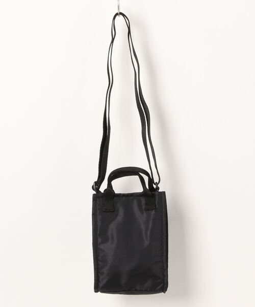 PUMA（プーマ）の「PUMA プーマ ウィメンズ コア ポップ ミニトート  クロスボディ バッグ 0.5L（ショルダーバッグ・レディース・ブラック・フリー）」の6枚目の写真