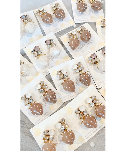 tone(トーン)の「【colzaflap】natural strawberry pierce(MA)(ピアス(両耳用)・レディース・ブラウン/ホワイト・FREE)」の6枚目の写真