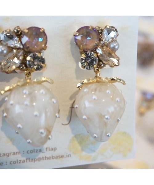 tone(トーン)の「【colzaflap】natural strawberry pierce(MA)(ピアス(両耳用)・レディース・ブラウン/ホワイト・FREE)」の8枚目の写真