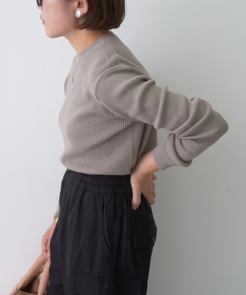 PUAL CE CIN(ピュアルセシン)の「ワッフルニットプルオーバー(Tシャツ/カットソー・レディース・グレイッシュベージュ/グレー/ブラック/オレンジ・FREE)」の6枚目の写真