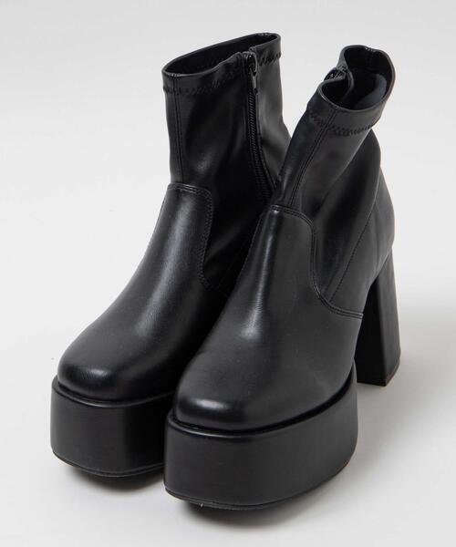 WEGO(ウィゴー)の「WEGO/ストーム付きストレッチショートブーツ(ブーツ・レディース・オフホワイト/ブラック・MEDIUM/LARGE)」の5枚目の写真