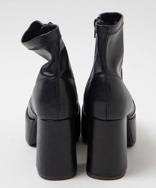 WEGO(ウィゴー)の「WEGO/ストーム付きストレッチショートブーツ(ブーツ・レディース・オフホワイト/ブラック・MEDIUM/LARGE)」の8枚目の写真