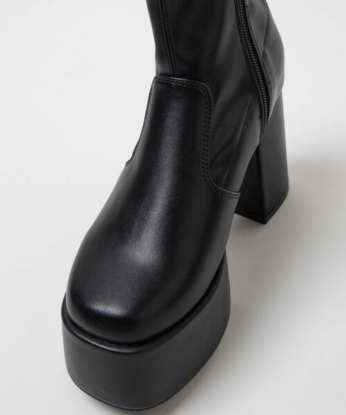 WEGO(ウィゴー)の「WEGO/ストーム付きストレッチショートブーツ(ブーツ・レディース・オフホワイト/ブラック・MEDIUM/LARGE)」の11枚目の写真