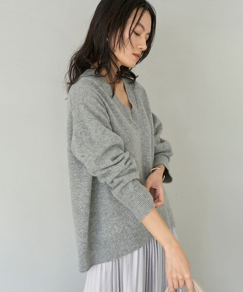 UNFILO(アンフィーロ)の「【洗える】ウールカシミヤ Vネックニット(ニット/セーター・レディース・ダルブルー系/ベージュ系/オレンジ系/スカイブルー系/ダークブラウン系/ライトグレー系・MEDIUM/SMALL)」の11枚目の写真