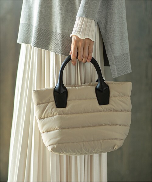 OPAQUE.CLIP（オペークドットクリップ）の「◆【2WAY】ボーダーキルティングミドルトート（トートバッグ・レディース・ダークブラウン系/ブラック/ライトベージュ・00）」の8枚目の写真