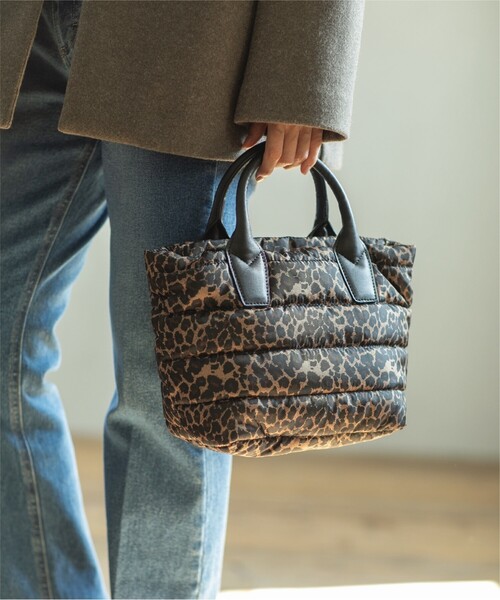 OPAQUE.CLIP（オペークドットクリップ）の「◆【2WAY】ボーダーキルティングミドルトート（トートバッグ・レディース・ダークブラウン系/ブラック/ライトベージュ・00）」の11枚目の写真