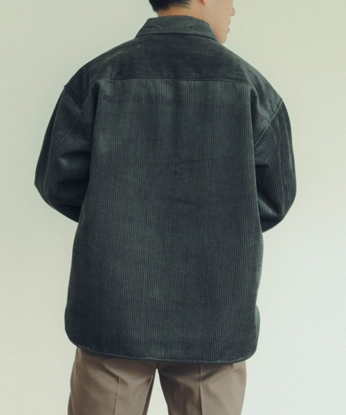 ITEMS URBANRESEARCH（アイテムズ アーバンリサーチ）の「裏フリース ボンディングコーデュロイシャツ（シャツ/ブラウス・メンズ・ブラック/ブラウン/カーキ・LARGE/MEDIUM）」の5枚目の写真