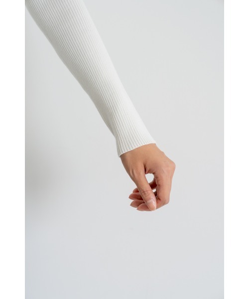 M.deux（エムドゥ）の「●ベーシックタートルニット●（ニット/セーター・レディース・ライトグレー/レッド/ブラック/グリーン/マスタード/オフホワイト/その他・MEDIUM）」の9枚目の写真