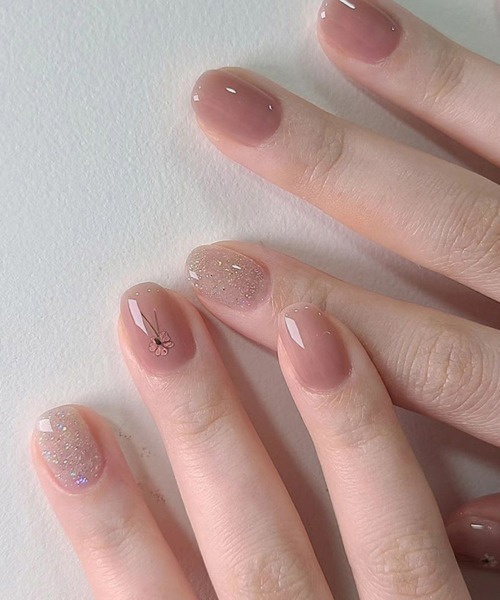 Doux Belle（ドゥーベル）の「ジェルネイルチップ（ネイルシール/ネイルチップ・レディース・D/B/J/F/C/E/H/G/I/A/K・FREE）」の5枚目の写真