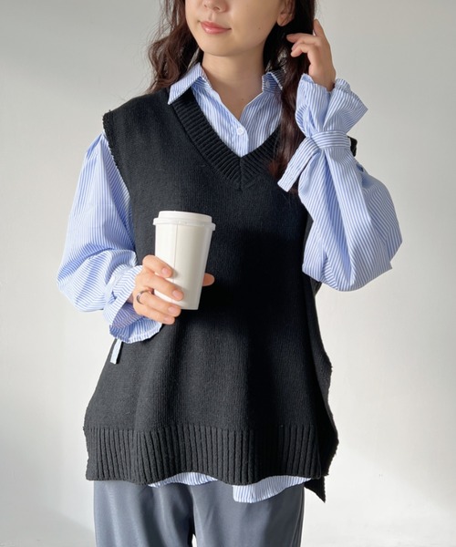 un+frame（アンフレーム）の「side slit knit vest／サイドスリットオーバーサイズ Vネックコットンニットベスト（ベスト・レディース・ブラック/グレー・FREE）」の4枚目の写真