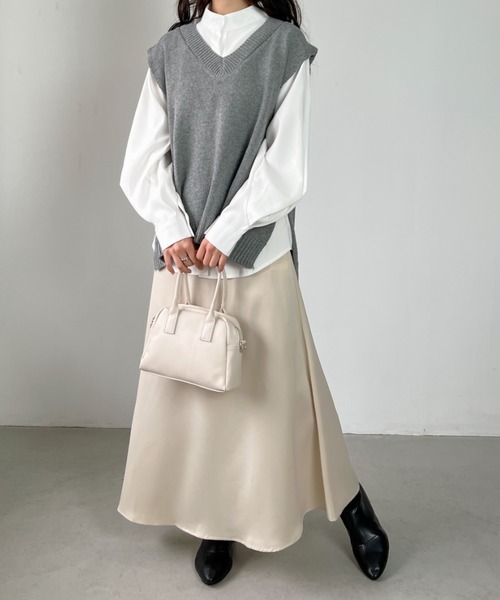 un+frame（アンフレーム）の「side slit knit vest／サイドスリットオーバーサイズ Vネックコットンニットベスト（ベスト・レディース・ブラック/グレー・FREE）」の17枚目の写真