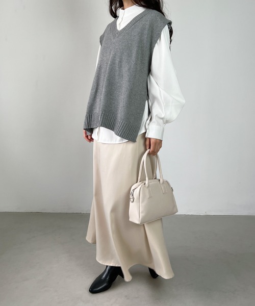 un+frame（アンフレーム）の「side slit knit vest／サイドスリットオーバーサイズ Vネックコットンニットベスト（ベスト・レディース・ブラック/グレー・FREE）」の19枚目の写真