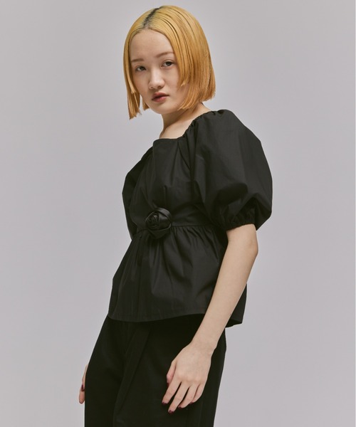 FEKETE(フェケテ)の「BACK OPEN RIBBON BLOUSE / パフスリーブバックオープンリボンブラウス(シャツ/ブラウス・レディース・レッド/ブラック/イエロー・FREE)」の15枚目の写真
