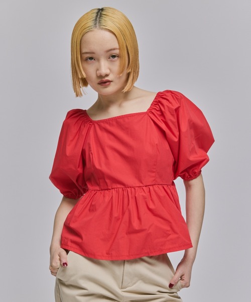 FEKETE(フェケテ)の「BACK OPEN RIBBON BLOUSE / パフスリーブバックオープンリボンブラウス(シャツ/ブラウス・レディース・レッド/ブラック/イエロー・FREE)」の6枚目の写真