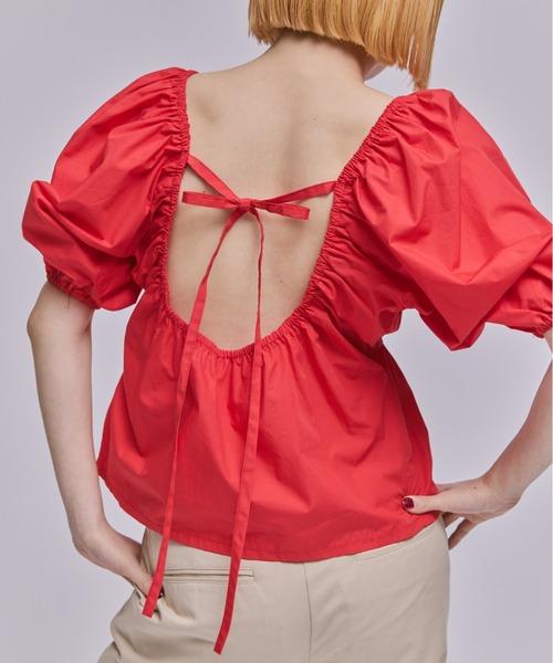 FEKETE(フェケテ)の「BACK OPEN RIBBON BLOUSE / パフスリーブバックオープンリボンブラウス(シャツ/ブラウス・レディース・レッド/ブラック/イエロー・FREE)」の7枚目の写真