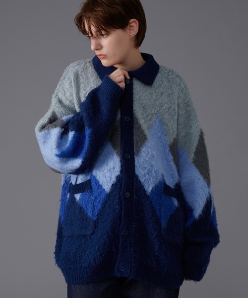ONCILY(オンシェリー)の「ARGYLE SHAGGY KNIT CARDIGAN / アーガイルシャギーニットカーディガン(カーディガン/ボレロ・メンズ・ネイビー/グリーン・LARGE/MEDIUM)」の4枚目の写真