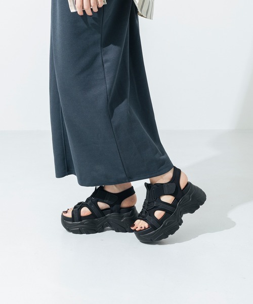 XSからLLまで豊富なサイズ展開【EVOL】ボリュームソールサンダル