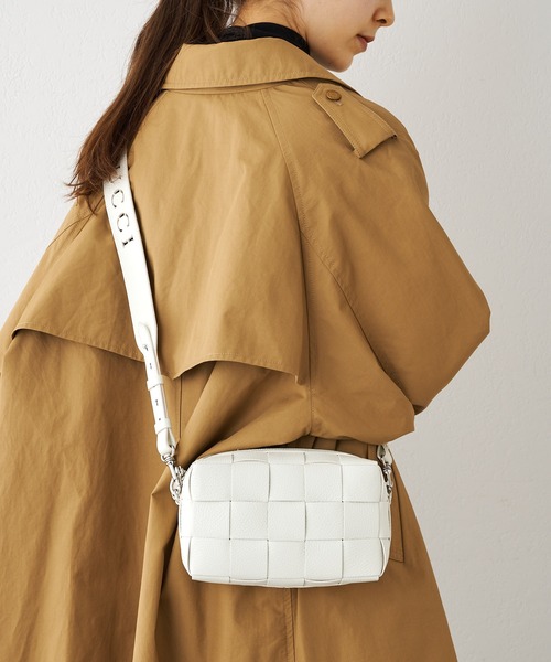 IACUCCI（イアクッチ）の「トラコッラ ロングベルト CERVO（その他小物・レディース・ミント/ホワイト/キャメル/サンドベージュ/ライトグレー/ブルー/ブラック・FREE）」の9枚目の写真