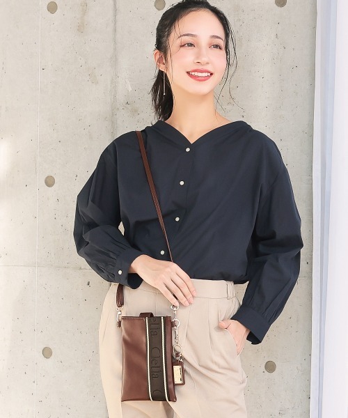 Clelia(クレリア)の「【Serena/セレーナ】2way縦型スマホポーチ(ショルダーバッグ・レディース・ブラウン/ベージュ/ダークブラウン/ブラック・ONE SIZE)」の1枚目の写真