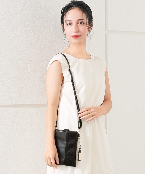 Clelia(クレリア)の「【Serena/セレーナ】2way縦型スマホポーチ(ショルダーバッグ・レディース・ブラウン/ベージュ/ダークブラウン/ブラック・ONE SIZE)」の17枚目の写真