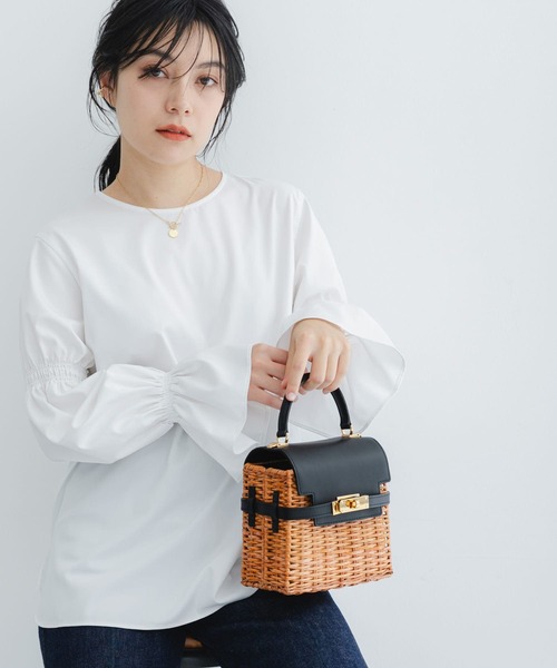 URBAN RESEARCH ROSSO WOMEN（アーバンリサーチ　ロッソ）の「デザインスリーブシャツブラウス（シャツ/ブラウス・レディース・ネイビー/ホワイト・FREE）」の3枚目の写真