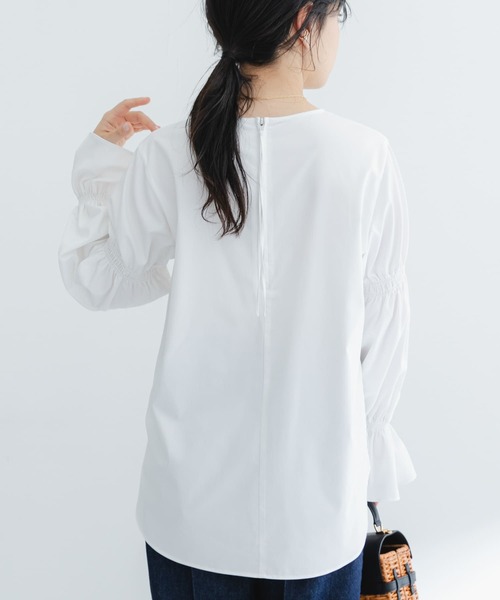 URBAN RESEARCH ROSSO WOMEN（アーバンリサーチ　ロッソ）の「デザインスリーブシャツブラウス（シャツ/ブラウス・レディース・ネイビー/ホワイト・FREE）」の6枚目の写真