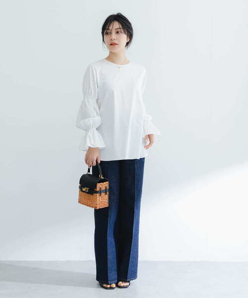 URBAN RESEARCH ROSSO WOMEN（アーバンリサーチ　ロッソ）の「デザインスリーブシャツブラウス（シャツ/ブラウス・レディース・ネイビー/ホワイト・FREE）」の9枚目の写真