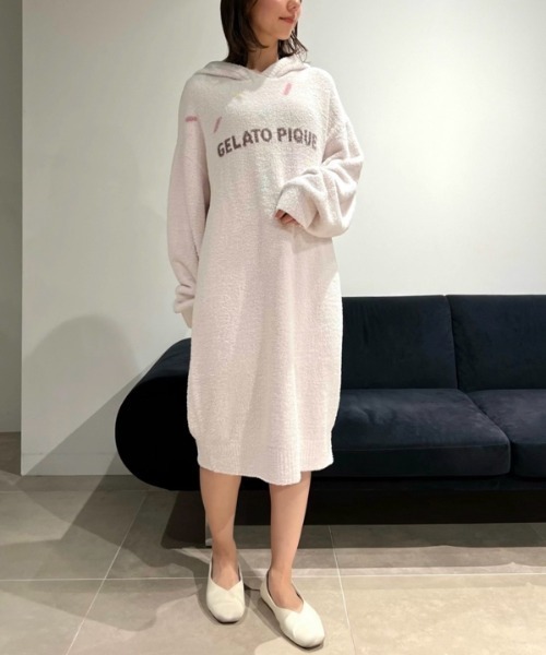gelato pique（ジェラートピケ）の「【ONLINE限定】ベビモコアイスジャガードフーディワンピース（ルームワンピース・レディース・オフホワイト/ピンク・FREE）」の17枚目の写真