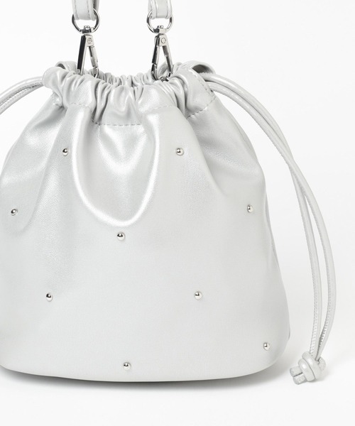 LOWRYS FARM（ローリーズファーム）の「スタッズキンチャクショルダー 109910（ショルダーバッグ・レディース・ブラック/シルバー/アイボリー・FREE）」の20枚目の写真