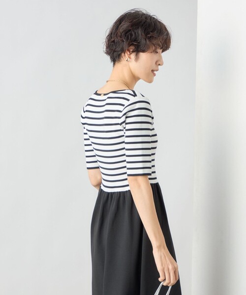 NOLLEY’S Sophi(ノーリーズソフィ)の「《手洗い可能》フィット&ギャザースクエアネックニットワンピース(ワンピース・レディース・ブラック系その他3/ネイビー・38/36)」の6枚目の写真