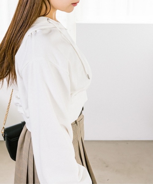 OLIVE des OLIVE（オリーブデオリーブ）の「ビジューブローチ付ZIPパーカー　1041060510（パーカー・レディース・オートミール/ネイビー/ホワイト・FREE）」の18枚目の写真