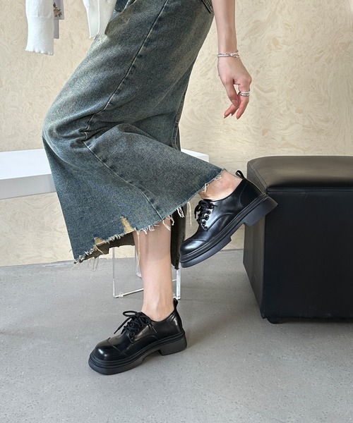 shoes365(シューズスリーシックスファイヴ)の「【shoes365】ラウンドトゥ厚底 ドレスシューズ(ドレスシューズ・レディース・ブラック/オフホワイト/ブラウン・22.5cm/23.0cm/23.5cm/24.0cm/24.5cm/25.0cm)」の2枚目の写真