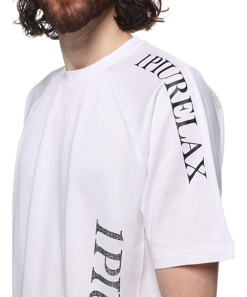 1piu1uguale3 RELAX(ウノピュウノウグァーレトレリラックス)の「【当店独占販売】 1PIU1UGUALE3 RELAX ロゴ ラインストーン 半袖 Tシャツ(Tシャツ/カットソー・メンズ・ホワイト/ブラック・M/L/XL/2XL/S)」の5枚目の写真