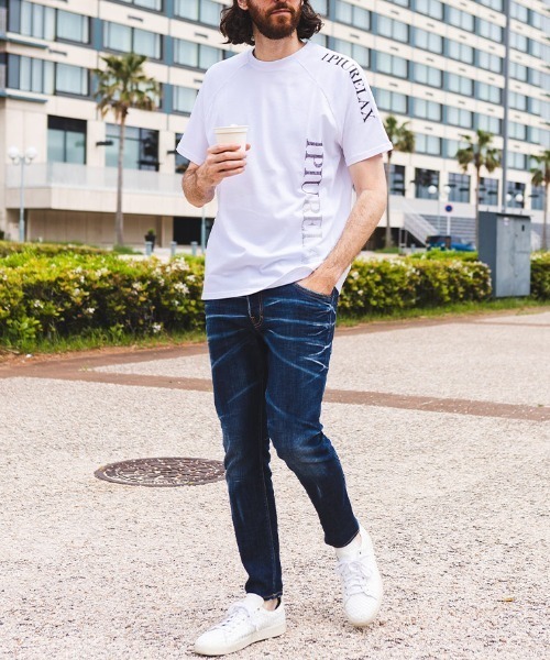 1piu1uguale3 RELAX(ウノピュウノウグァーレトレリラックス)の「【当店独占販売】 1PIU1UGUALE3 RELAX ロゴ ラインストーン 半袖 Tシャツ(Tシャツ/カットソー・メンズ・ホワイト/ブラック・M/L/XL/2XL/S)」の12枚目の写真