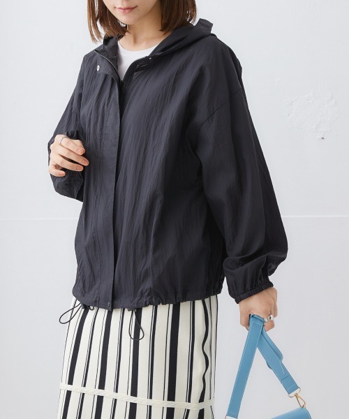 nissen（ニッセン）の「フード付シアーブルゾン（ブルゾン・レディース・オフホワイト/ブラック/サックスブルー/グリーン/ベージュ・L/LL/S/M）」の22枚目の写真