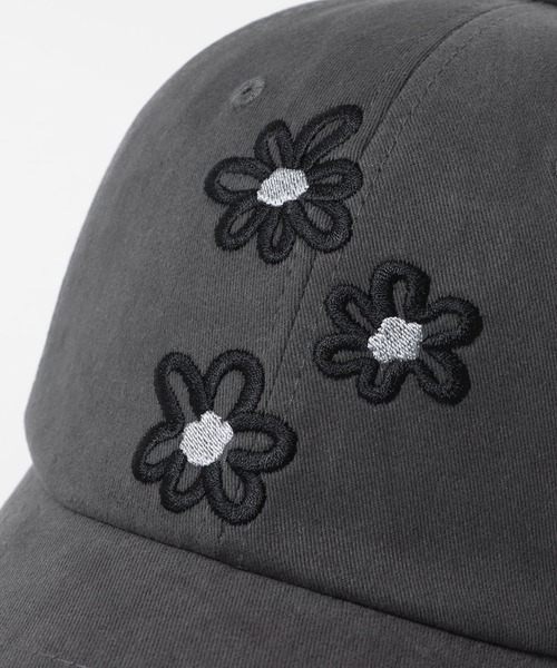 SENSE OF PLACE by URBAN RESEARCH(センスオブプレイスバイアーバンリサーチ)の「ポップアートフラワーシシュウキャップ(キャップ・メンズ・チャコールグレー/ブラック・ONE)」の17枚目の写真