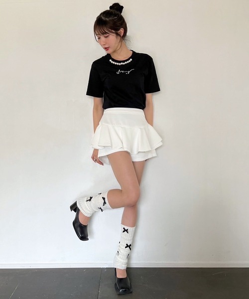 Jewelobe(ジュエローブ)の「ネックパールニュアンスロゴTシャツ(Tシャツ/カットソー・レディース・ブラック/ベージュ/ホワイト・FREE)」の6枚目の写真
