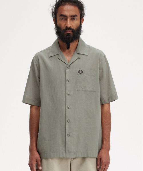 FRED PERRY（フレッドペリー）の「Lightweight Texture Revere Collar Shirt／ライトウェイトテクスチャーオープンカラーシャツ（シャツ/ブラウス・メンズ・ネイビー/グレー/サックスブルー/ネイビー系/ライトオリーブ/ピンク・M/L）」の8枚目の写真