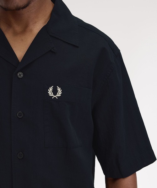 FRED PERRY（フレッドペリー）の「Lightweight Texture Revere Collar Shirt／ライトウェイトテクスチャーオープンカラーシャツ（シャツ/ブラウス・メンズ・グレー/ネイビー/ライトオリーブ/ピンク/サックスブルー/ネイビー系・M/L）」の7枚目の写真
