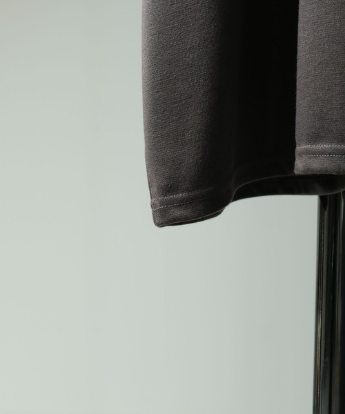 NILWAY（ニルウェイ）の「ドルマン ドレープ オーバーサイズ 半袖Tシャツ / ポンチ ビッグシルエット 5分袖 ドレープカットソー（Tシャツ/カットソー・メンズ・チャコール/ホワイト/ブラック/グレー・MEDIUM/LARGE）」の7枚目の写真