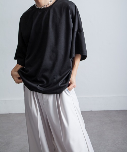 NILWAY（ニルウェイ）の「ドルマン ドレープ オーバーサイズ 半袖Tシャツ / ポンチ ビッグシルエット 5分袖 ドレープカットソー（Tシャツ/カットソー・メンズ・チャコール/ホワイト/ブラック/グレー・MEDIUM/LARGE）」の21枚目の写真