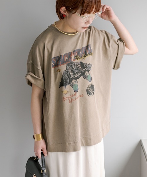 PUAL CE CIN（ピュアルセシン）の「ヴィンテージライク"Space Travel"T（Tシャツ/カットソー・レディース・チャコールグレー/ベージュ/ブルー・FREE）」の4枚目の写真