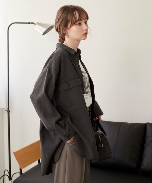 j*o様 ☆新品・未使用・完売品☆ヴィンテージライクデニムシャツ　グレー ANGIE（アンジー）の「ヴィンテージライク オーバーサイズ