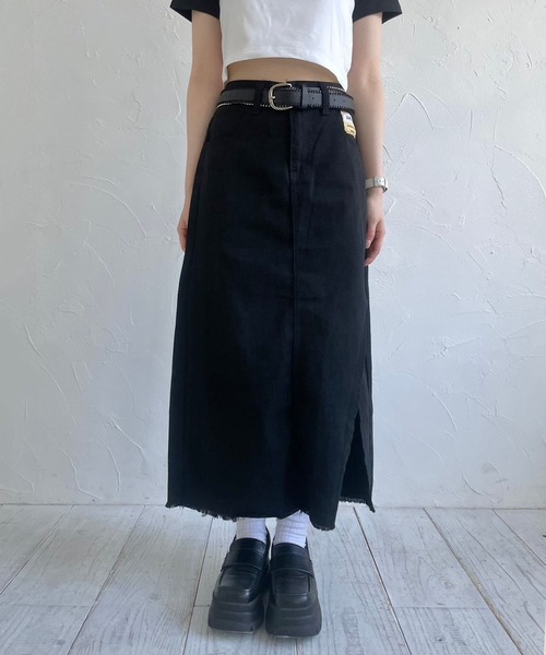 lilful(リルフル)の「パッチ付き サイドスリット デニムロングスカート(デニムスカート・レディース・ブラック/ブルー・S/L/M)」の20枚目の写真